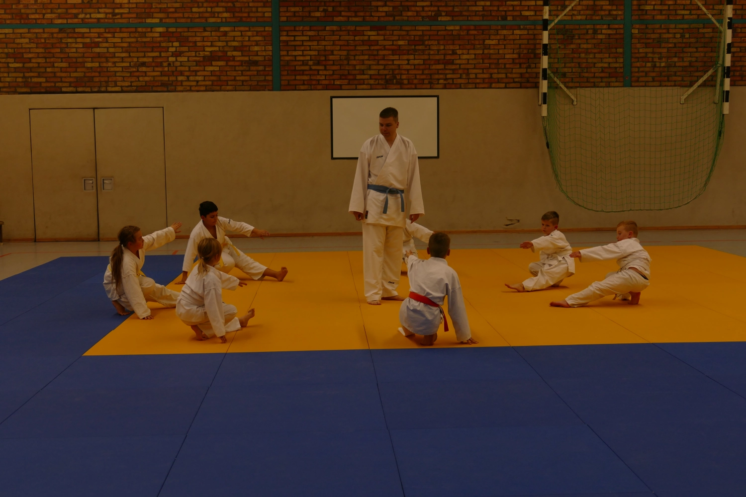 Kinder lernen Karate im PSV Anhalt Zerbst